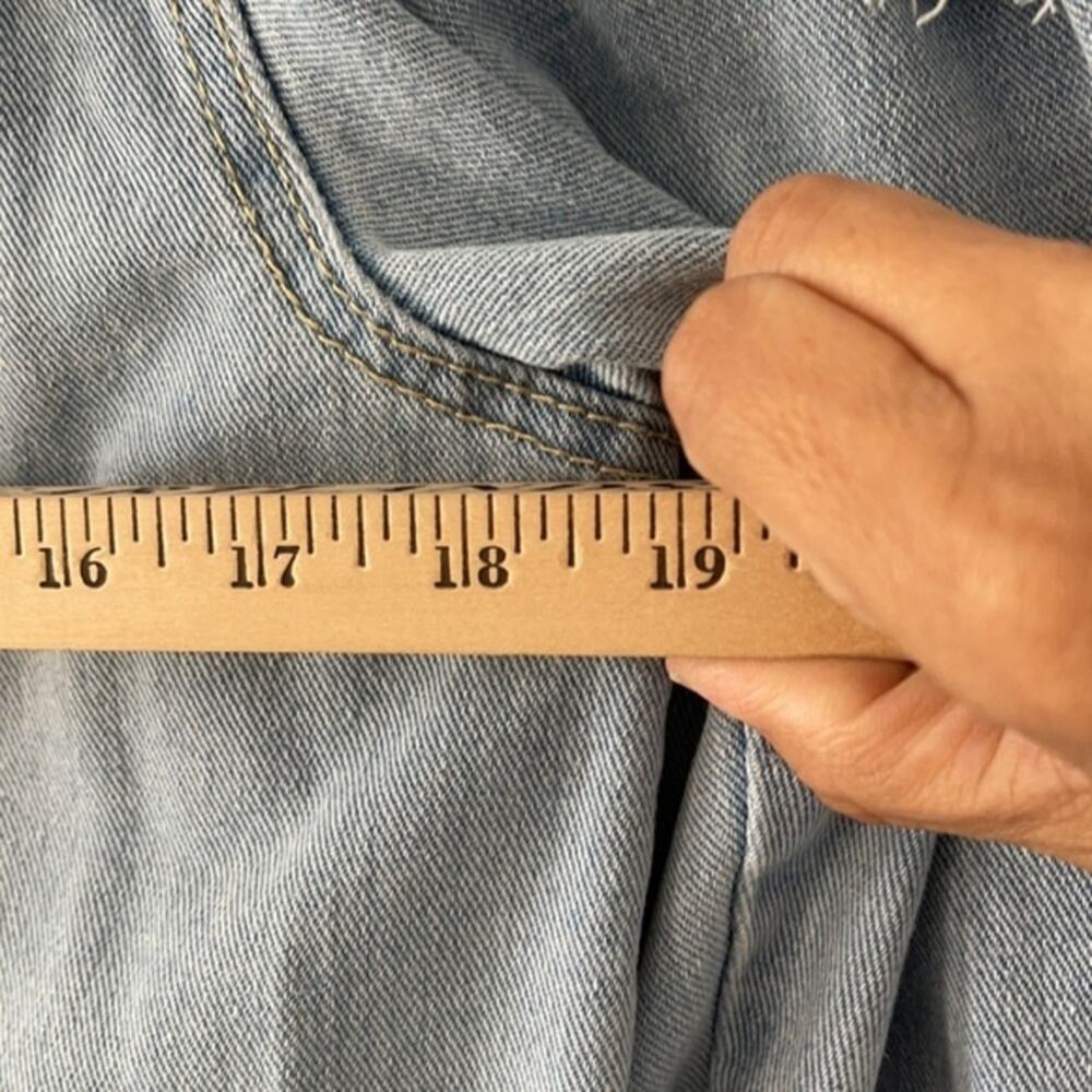 Fashion Tour Denim Jacket in Light/Medium Wash American Bazi - Picture 11 of 13
